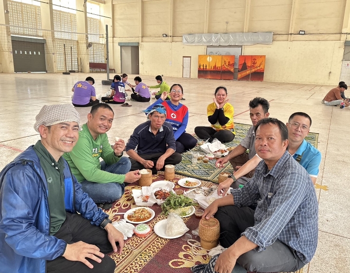 ม.นครพนม จัดกิจกรรมปรับภูมิทัศน์พัฒนามหาวิทยาลัย เฉลิมพระเกียรติพระบาทสมเด็จพระเจ้าอยู่หัว เนื่องในโอกาสพระราชพิธีมหามงคลเฉลิมพระชนมพรรษา 6 รอบ