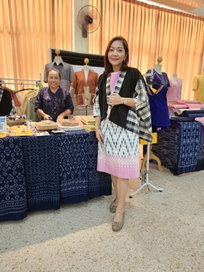 ม.นครพนม ร่วมกิจกรรมประกวดสุดยอดผ้าจังหวัดนครพนม และงานเปิดตัวลายผ้าพระราชทานฯ