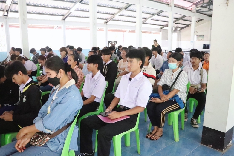 UBI ลงพื้นที่พบปะนักศึกษาใหม่ วิทยาลัยนาหว้า หวังสร้างผู้ประกอบการรุ่นใหม่