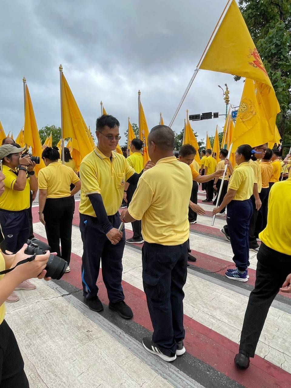 ม.นครพนม ร่วมกิจกรรมเดิน วิ่ง ปั่น ธงตราสัญลักษณ์งานเฉลิมพระเกียรติพระบาทสมเด็จพระเจ้าอยู่หัว เนื่องในโอกาสพระราชพิธีมหามงคลเฉลิมพระชนมพรรษา 6 รอบ 28 กรกฎาคม 2567