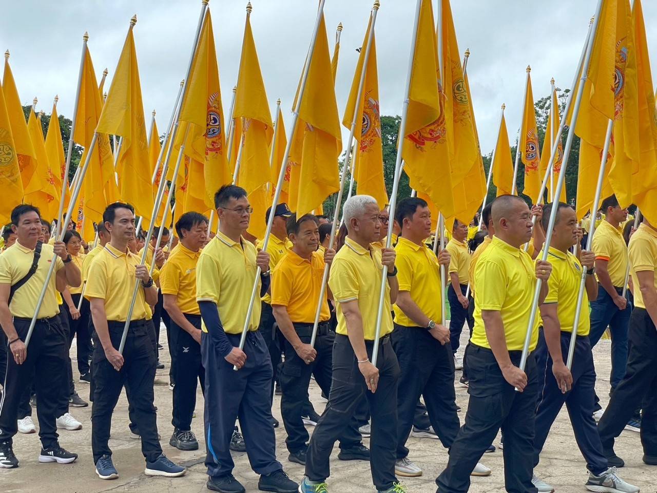 ม.นครพนม ร่วมกิจกรรมเดิน วิ่ง ปั่น ธงตราสัญลักษณ์งานเฉลิมพระเกียรติพระบาทสมเด็จพระเจ้าอยู่หัว เนื่องในโอกาสพระราชพิธีมหามงคลเฉลิมพระชนมพรรษา 6 รอบ 28 กรกฎาคม 2567