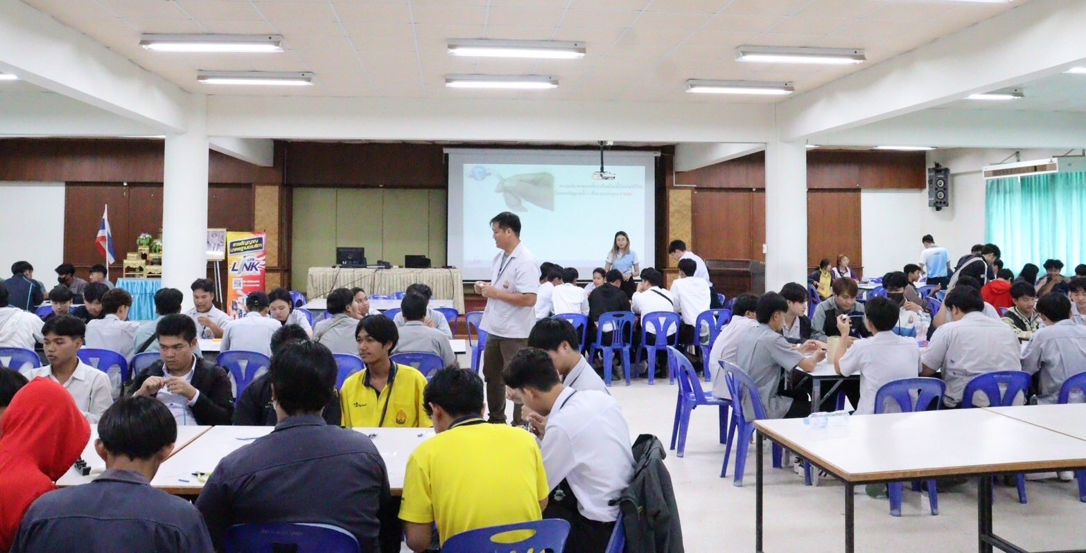 คณะเทคโนโลยีอุตสาหกรรม ฝึกอบรม “Link Certified Network Cabling For Engineering” พัฒนาองค์ความรู้ด้านวิศวกรรมไฟฟ้าและอิเล็กทรอนิกส์ แก่นักศึกษาระดับอาชีวศึกษา