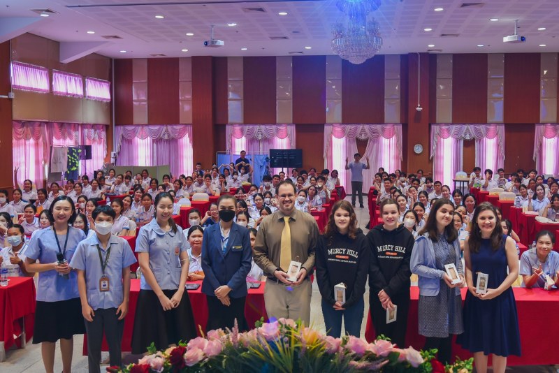 วพบ.นครพนม จัดโครงการปฐมนิเทศนักศึกษาใหม่ หลักสูตรพยาบาลศาสตร์ รุ่นที่ 32 ประจำปีการศึกษา 2567