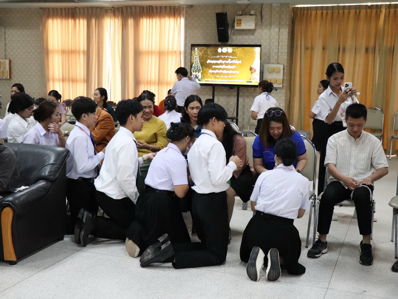 คณะศิลปศาสตร์และวิทยาศาสตร์จัดกิจกรรม ฮีตฮอยฮัก สายใยพี่น้อง บายศรีเอิ้นขวัญเจ้า ต้อนฮับเข้าเฮือนสินสาด