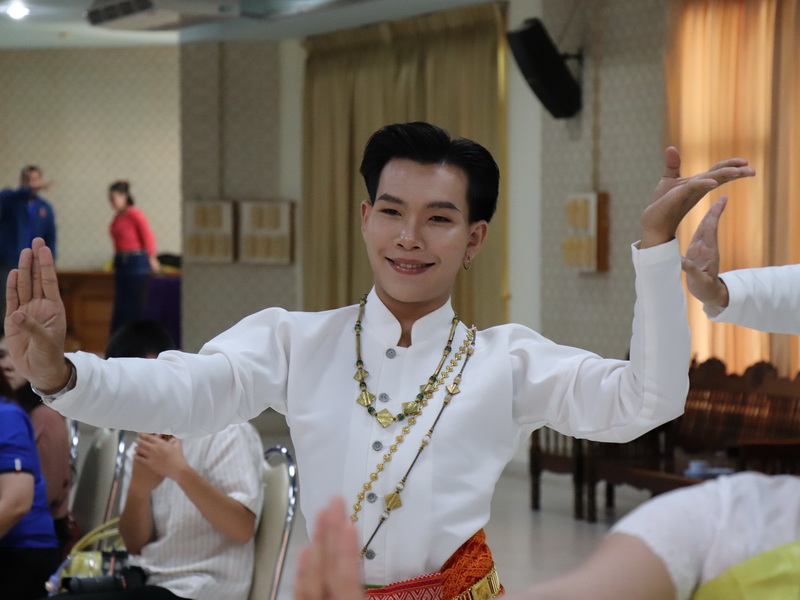 คณะศิลปศาสตร์และวิทยาศาสตร์จัดกิจกรรม ฮีตฮอยฮัก สายใยพี่น้อง บายศรีเอิ้นขวัญเจ้า ต้อนฮับเข้าเฮือนสินสาด