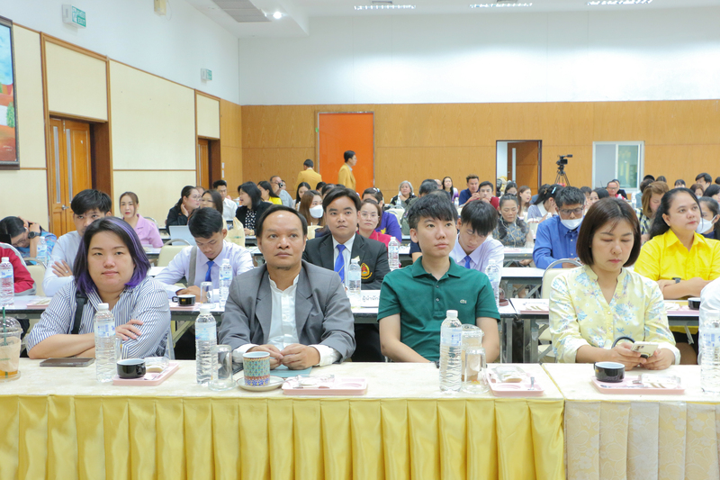 ม.นครพนม จัดแถลงผลงานเด่น รอบ 6 เดือน ประจำปีงบประมาณ 2567 พร้อมระดมความคิดเห็นจากทุกภาคส่วนร่วมจัดทำแผนยุทธศาสตร์ ระยะ 5 ปี พ.ศ. 2565 – 2569 ฉบับทบทวนประจำปีงบประมาณ พ.ศ. 2568