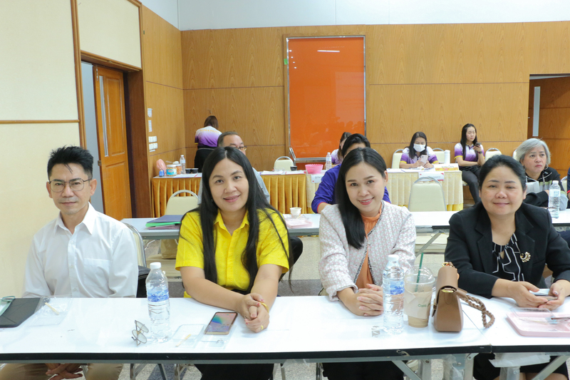 ม.นครพนม จัดแถลงผลงานเด่น รอบ 6 เดือน ประจำปีงบประมาณ 2567 พร้อมระดมความคิดเห็นจากทุกภาคส่วนร่วมจัดทำแผนยุทธศาสตร์ ระยะ 5 ปี พ.ศ. 2565 – 2569 ฉบับทบทวนประจำปีงบประมาณ พ.ศ. 2568