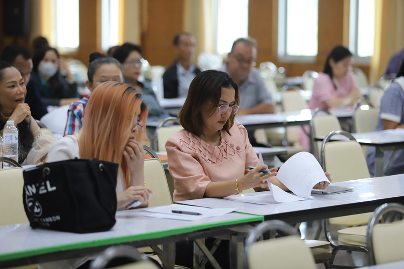 ม.นครพนม จัดแถลงผลงานเด่น รอบ 6 เดือน ประจำปีงบประมาณ 2567 พร้อมระดมความคิดเห็นจากทุกภาคส่วนร่วมจัดทำแผนยุทธศาสตร์ ระยะ 5 ปี พ.ศ. 2565 – 2569 ฉบับทบทวนประจำปีงบประมาณ พ.ศ. 2568