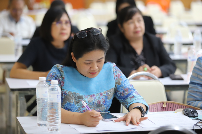 ม.นครพนม จัดแถลงผลงานเด่น รอบ 6 เดือน ประจำปีงบประมาณ 2567 พร้อมระดมความคิดเห็นจากทุกภาคส่วนร่วมจัดทำแผนยุทธศาสตร์ ระยะ 5 ปี พ.ศ. 2565 – 2569 ฉบับทบทวนประจำปีงบประมาณ พ.ศ. 2568