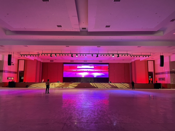 รก.อธิการบดี ม.นครพนม สำรวจพื้นที่ตรวจเช็กระบบความเรียบร้อยหอประชุมอนุภูมิภาคลุ่มน้ำโขง เตรียมเปิดใช้งาน 25-26 มิถุนายน 2567 นี้