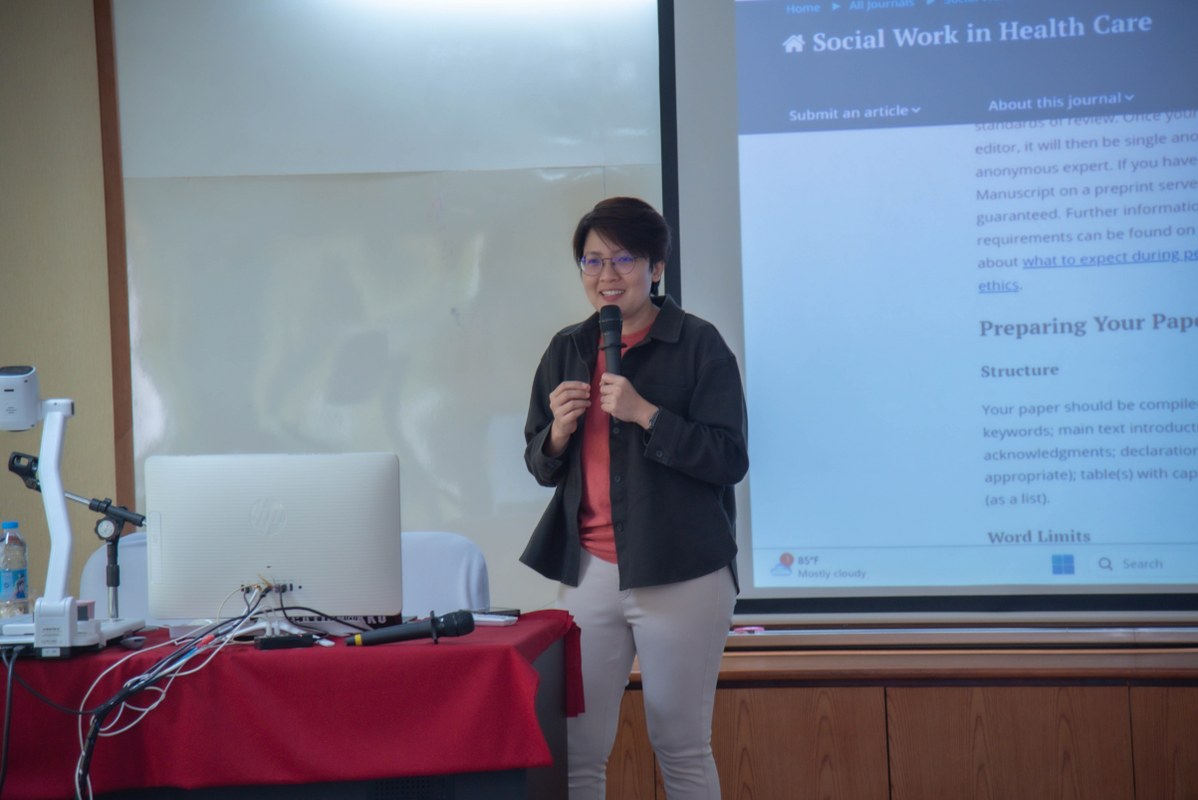 วพบ.นครพนม จัดโครงการเพิ่มตำแหน่งทางวิชาการ กิจกรรมการใช้ปัญญาประดิษฐ์ AI สำหรับช่วยทำงานวิจัยทางวิชาการและพัฒนางาน เพื่อเพิ่มตำแหน่งทางวิชาการ