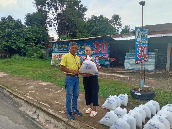 ม.นครพนม ร่วมปล่อยพันธุ์ปลา 3 หมื่นตัว เนื่องในวันปล่อยปลาแห่งชาติ สปป.ลาว