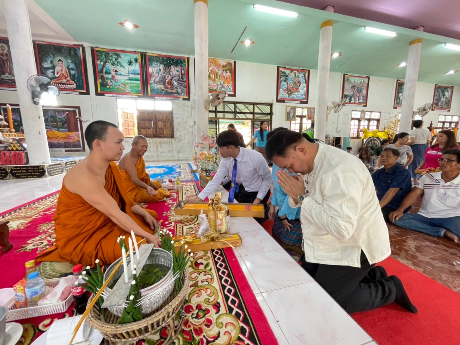 นักศึกษาและบุคลากร หน่วยงานเขตพื้นที่ศรีโคตรบูรณ์ ม.นครพนม ทำบุญเนื่องในวันอาสาฬบูชาและวันเข้าพรรษา ประจำปี 2567