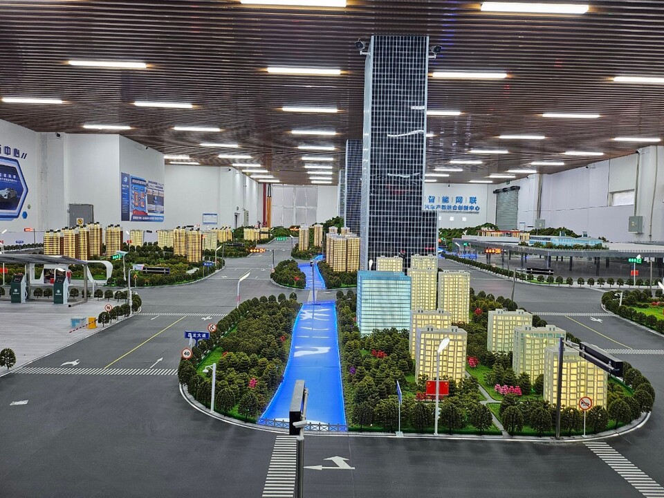 ม.นครพนม หารือวิทยาลัยอาชีวศึกษาเมืองฉงชิ่ง สาธารณรัฐประชาชนจีน พัฒนาหลักสูตรด้าน EV ทั้งในระดับ ปวส. และ ป.ตรี