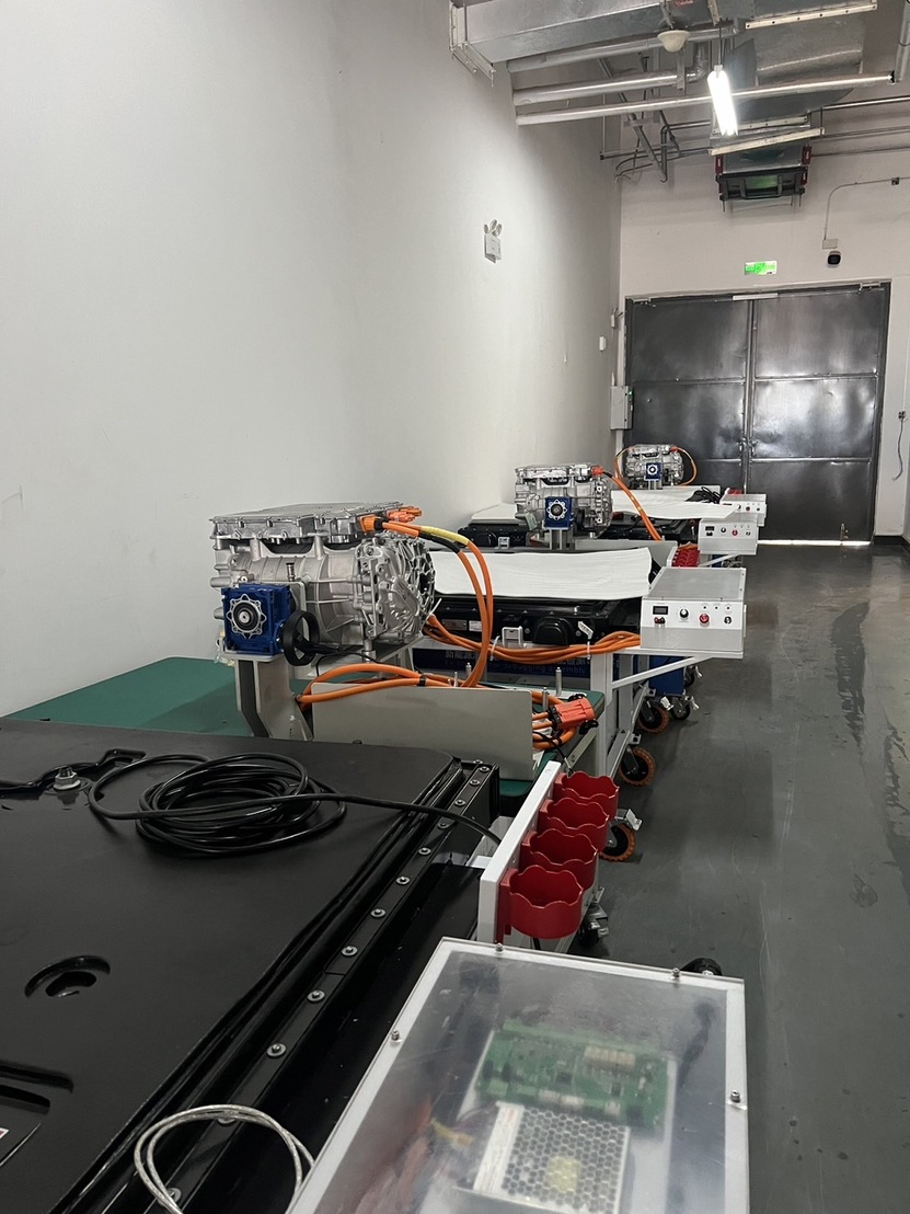 บริษัท ฉางอาน (CHANGAN) พร้อมทำความร่วมมือพัฒนาหลักสูตรด้าน EV และตั้งจัดศูนย์ฝึกอบรมด้าน EV ที่ ม.นครพนม (CHANGAN is ready to collaborate on developing EV curricula and establish an EV training center at Nakhon Phanom University.)