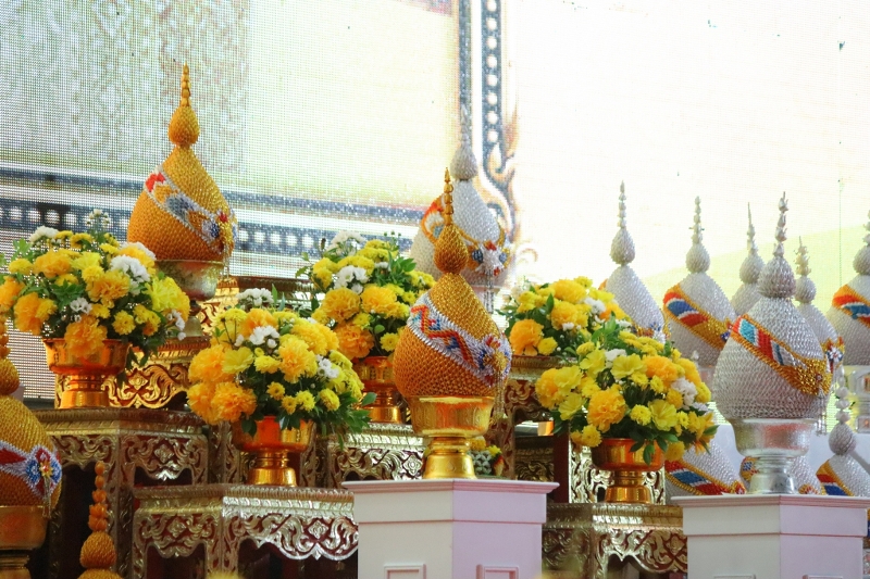 ม.นครพนม ร่วมถวายเครื่องราชสักการะ วางพานพุ่มเงิน และถวายสัตย์ปฏิญาณเพื่อเป็นข้าราชการที่ดีและพลังของแผ่นดิน