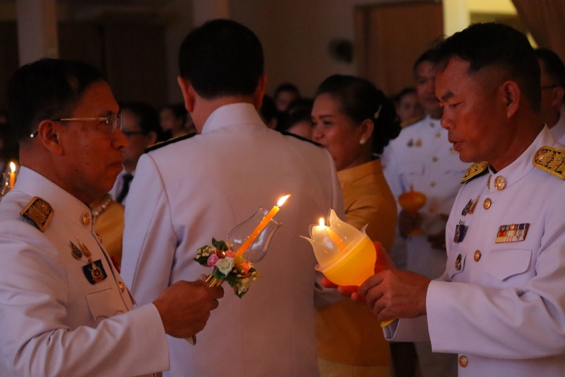 ม.นครพนม ร่วมถวายเครื่องราชสักการะ วางพานพุ่มเงิน และถวายสัตย์ปฏิญาณเพื่อเป็นข้าราชการที่ดีและพลังของแผ่นดิน