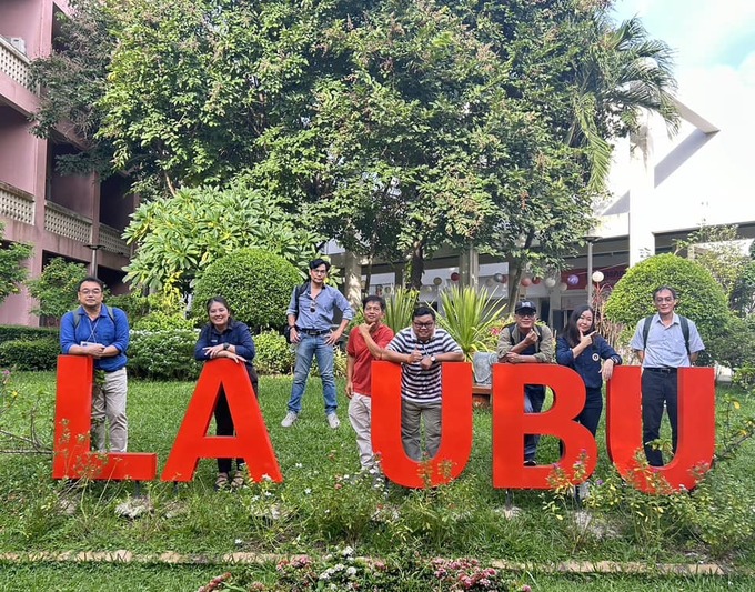 สาขาวิชาพัฒนาสังคมและสิ่งแวดล้อม คณะศิลปศาสตร์และวิทยาศาสตร์ แลกเปลี่ยนเรียนรู้กิจกรรมด้านสิ่งแวดล้อม จ.อุบลราชธานี