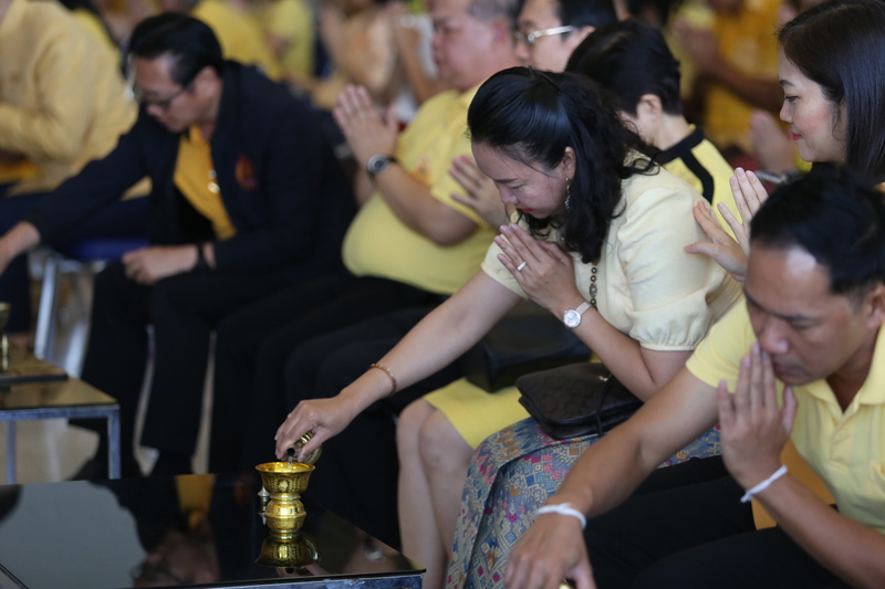 พิธีทำบุญตักบาตร วันคล้ายวันสถาปนามหาวิทยาลัยนครพนม ครบรอบ 19 ปี