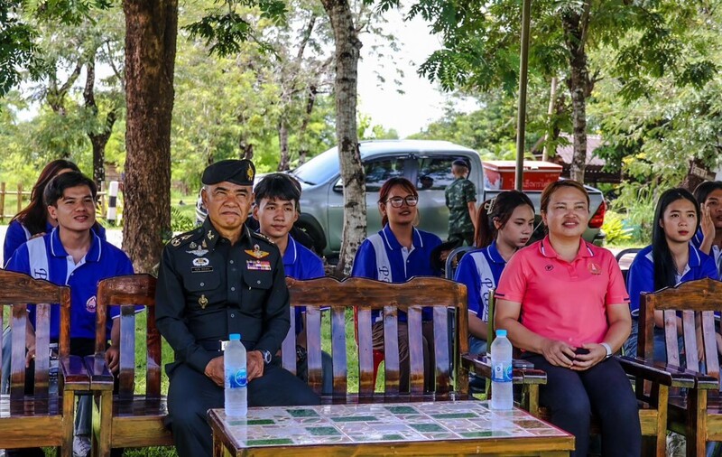 สาขาวิชารัฐประศาสนศาสตร์ เข้าศึกษาดูงานโครงการทหารพันธุ์ดีค่ายพระยอดเมืองขวาง พร้อมทดสอบกำลังใจกระโดดหอสูง