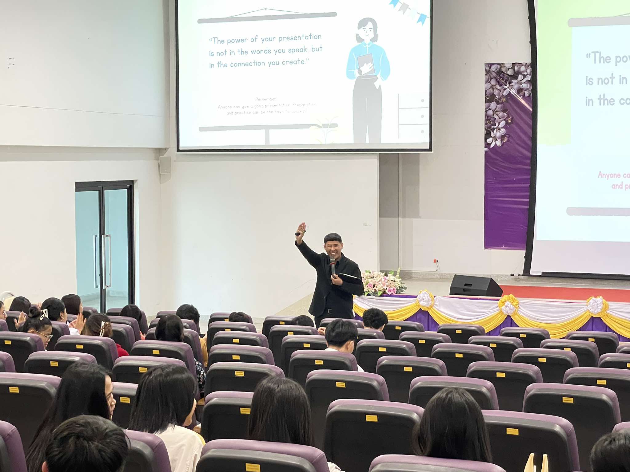 ม.นครพนม จัดโครงการอบรมเตรียมความพร้อมก่อนออกปฏิบัติงานสหกิจศึกษา ประจำปีการศึกษา 2567