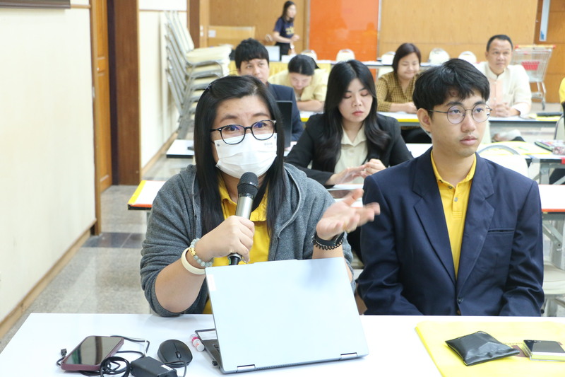 ม.นครพนม จัดโครงการฝึกอบรมการใช้สื่อออนไลน์ในการปฏิบัติงานอย่างสร้างสรรค์