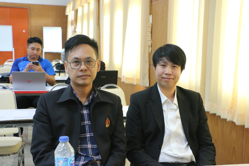 ม.นครพนม จัดโครงการฝึกอบรมการใช้สื่อออนไลน์ในการปฏิบัติงานอย่างสร้างสรรค์