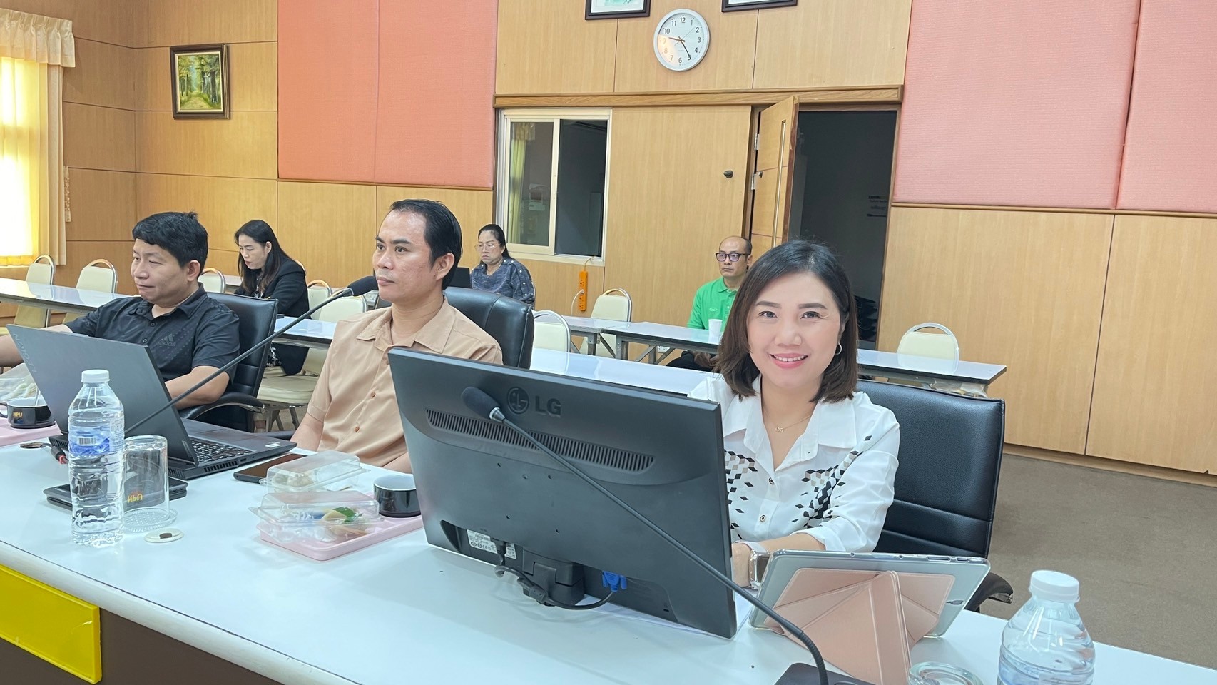 แผนกประกันคุณภาพการศึกษา จัดประชุมชี้แจงตัวบ่งชี้และเกณฑ์การประกันคุณภาพการศึกษา ระดับหน่วยงานสนับสนุน ประจำปีการศึกษา พ.ศ.2567