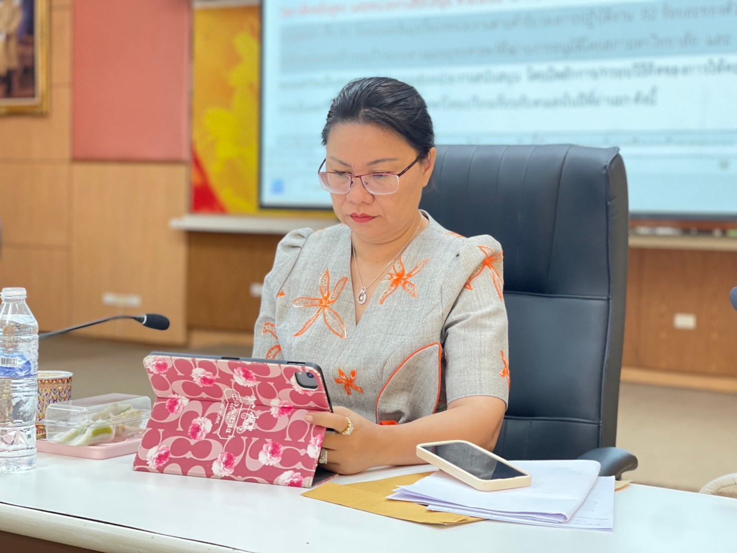 แผนกประกันคุณภาพการศึกษา จัดประชุมชี้แจงตัวบ่งชี้และเกณฑ์การประกันคุณภาพการศึกษา ระดับหน่วยงานสนับสนุน ประจำปีการศึกษา พ.ศ.2567