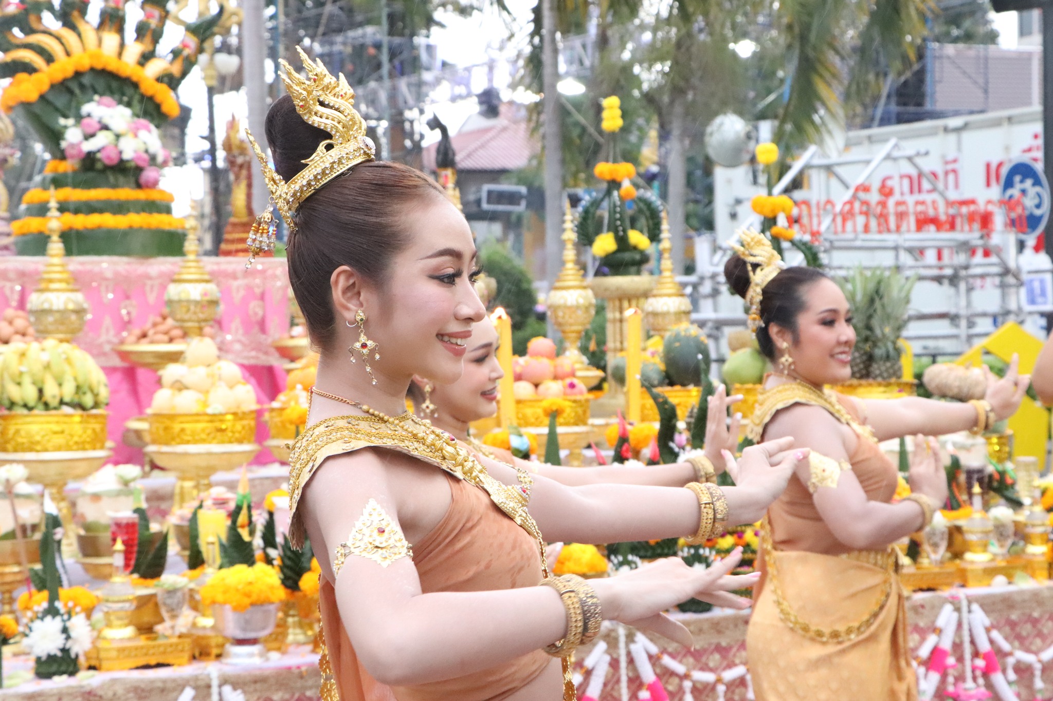 ม.นครพนม ร่วมพิธีเปิดโครงการกระตุ้นเศรษฐกิจด้านการส่งเสริมการท่องเที่ยวเมืองน่าเที่ยว