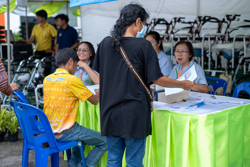 ม.นครพนม เข้าร่วมพิธีมอบเครื่องช่วยกายอุปกรณ์และอุปกรณ์การแพทย์ กองทุนฟื้นฟูสมรรถภาพจังหวัดนครพนม