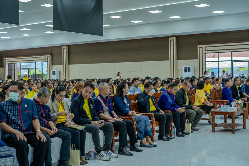 ม.นครพนม เข้าร่วมพิธีมอบเครื่องช่วยกายอุปกรณ์และอุปกรณ์การแพทย์ กองทุนฟื้นฟูสมรรถภาพจังหวัดนครพนม