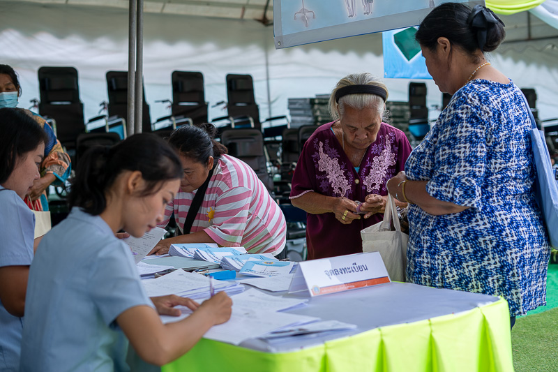 ม.นครพนม เข้าร่วมพิธีมอบเครื่องช่วยกายอุปกรณ์และอุปกรณ์การแพทย์ กองทุนฟื้นฟูสมรรถภาพจังหวัดนครพนม