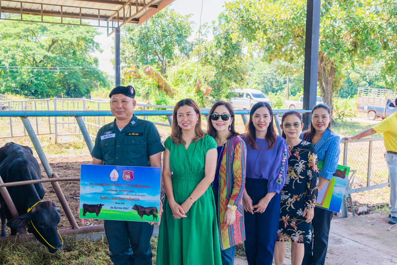 คณะเกษตรและเทคโนโลยี ม.นครพนม มอบวัวดำ “สายพันธุ์แบรงกัส” ให้กับ 3 หน่วยงาน สนุนการเรียนการสอนและการฝึกอาชีพ