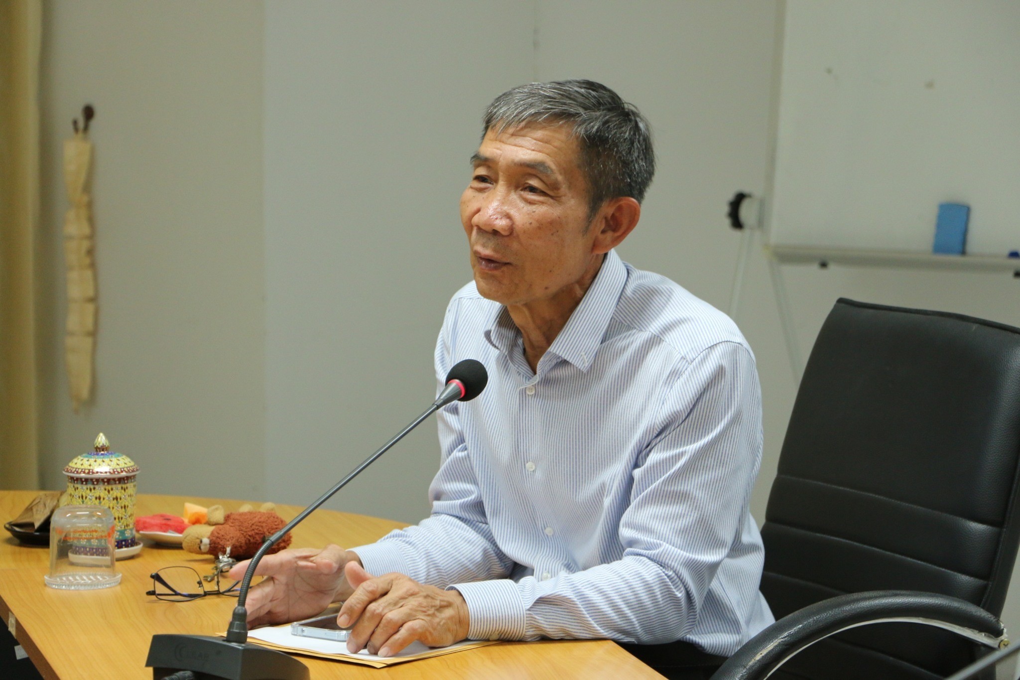 ม.นครพนม หารือ สว.นครพนม วางแผนขับเคลื่อนจังหวัดสู่ศูนย์กลางคาร์บอนต่ำ