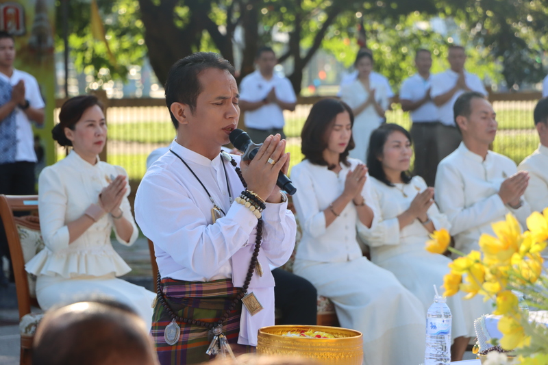 ม.นครพนม ร่วมพิธีบวงสรวงสิ่งศักดิ์สิทธิ์ ประเพณีไหลเรือไฟ ประจำปี 2567