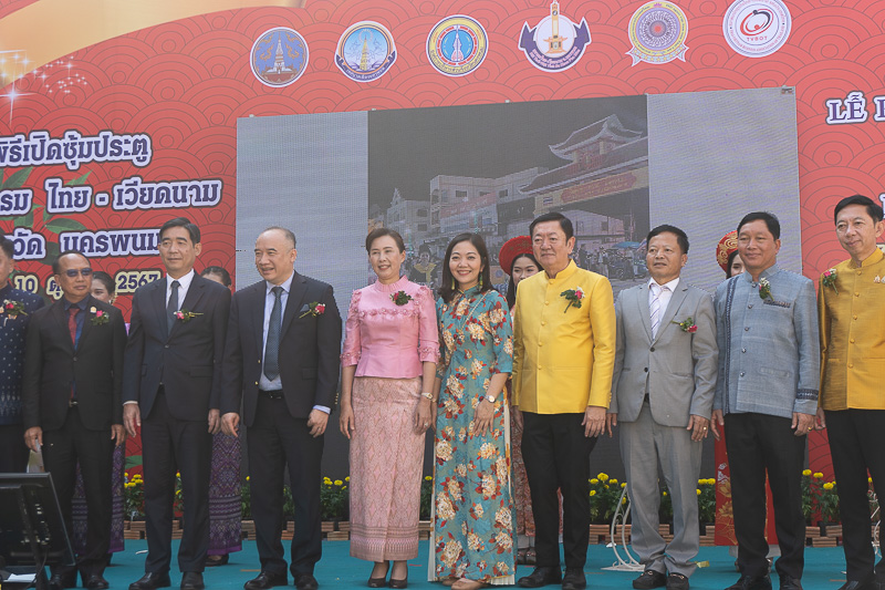 ม.นครพนม ร่วมพิธีเปิดซุ้มประตูถนนวัฒนธรรม ไทย-เวียดนาม