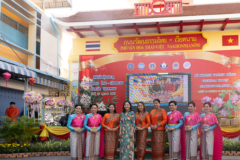 ม.นครพนม ร่วมพิธีเปิดซุ้มประตูถนนวัฒนธรรม ไทย-เวียดนาม