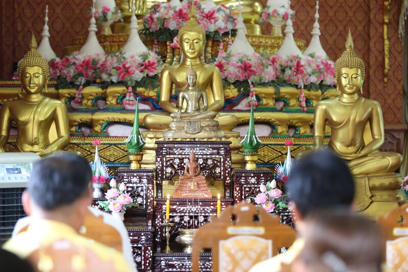 ม.นครพนม ร่วมพิธีเจริญพระพุทธมนต์เฉลิมพระเกียรติ ถวายพระพรชัยมงคลแด่พระบาทสมเด็จพระเจ้าอยู่หัว เนื่องในโอกาสมหามงคลเฉลิมพระชนมพรรษา 6 รอบ 28 กรกฎาคม 2567