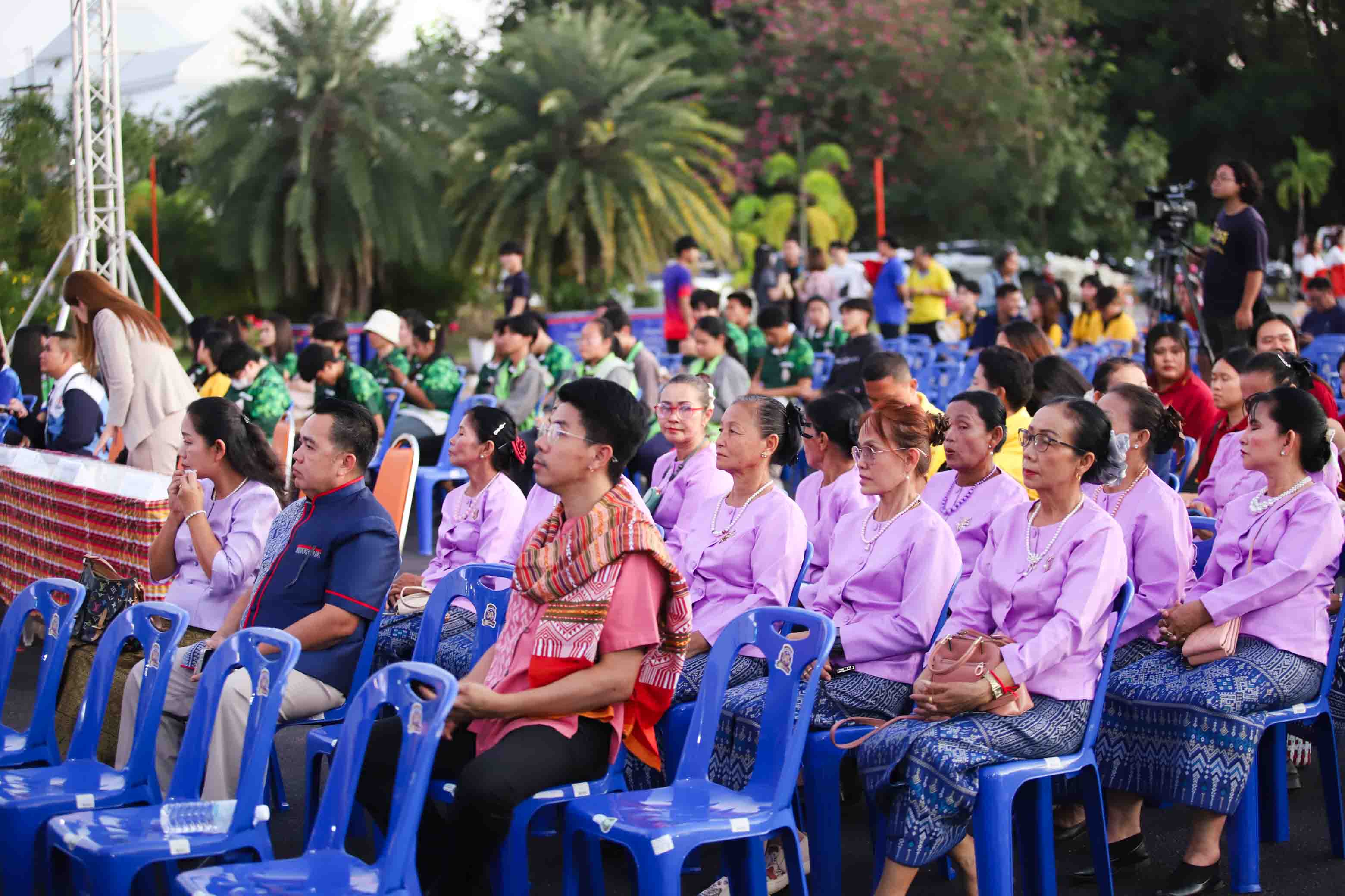 ม.นครพนม สมมานทีธาร สืบสานงานประเพณีวันลอยกระทง ประจำปี 2567