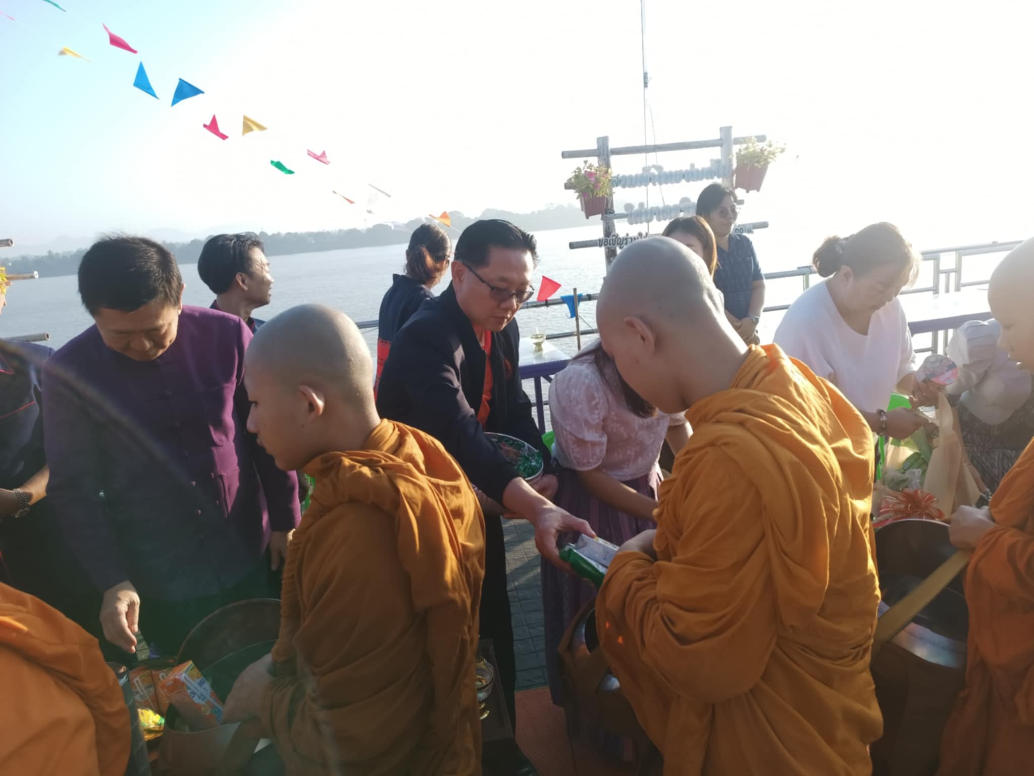 ม.นครพนม ร่วมกิจกรรมสภากาแฟแลกเปลี่ยนความคิดเห็นพร้อมหารือราชการร่วมกับหน่วยงานจังหวัด