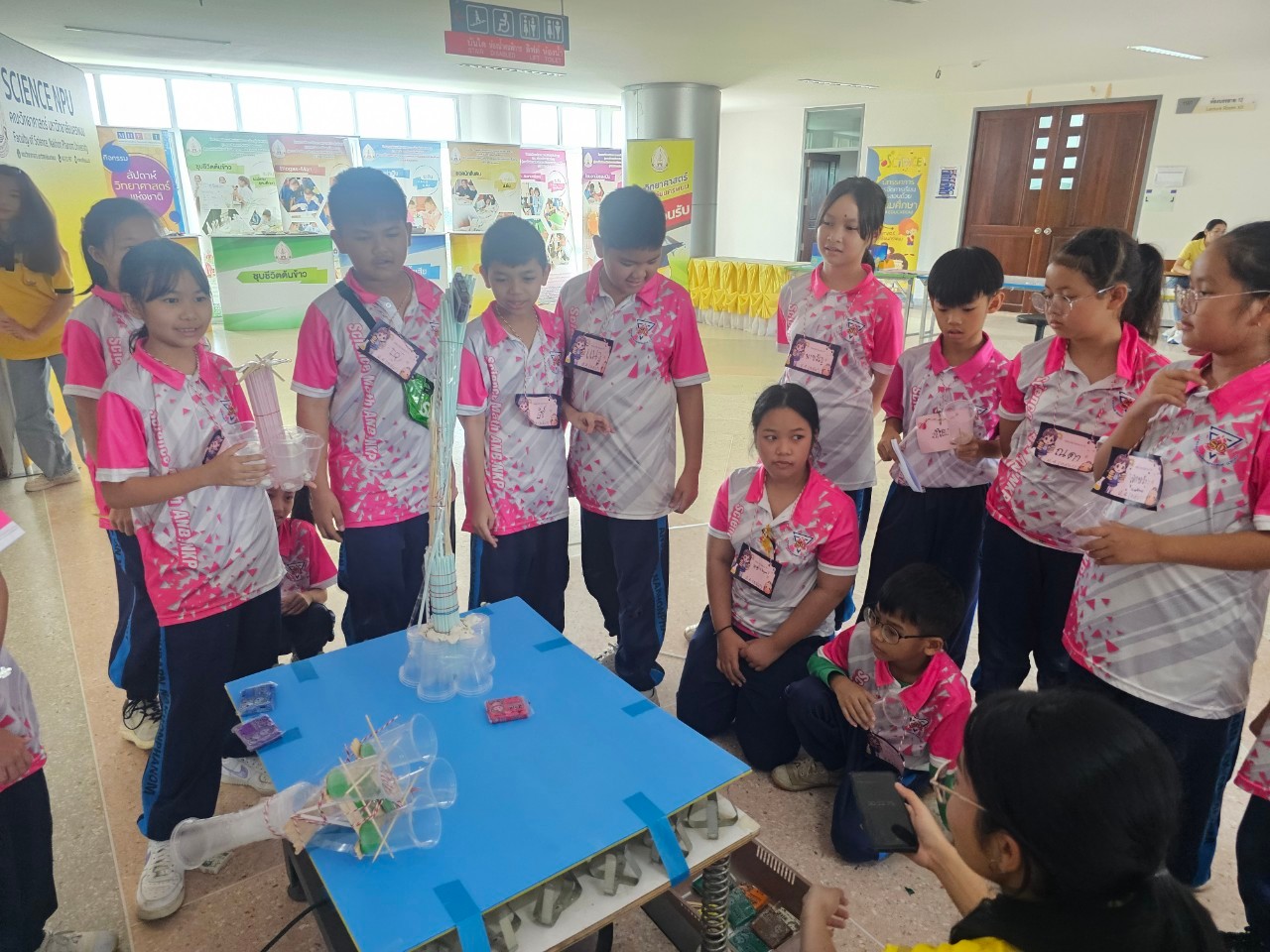 คณะวิทยาศาสตร์ ม.นครพนม จัดโครงการส่งเสริมและพัฒนาอัจฉริยภาพทางวิทยาศาสตร์นักเรียนชั้นประถมศึกษาปีที่ 2-5 โครงการห้องเรียนพิเศษ SC และ MEP โรงเรียนอนุบาลนครพนม ปีการศึกษา 2567 วันที่ 16-17 พฤศจิกายน 2567