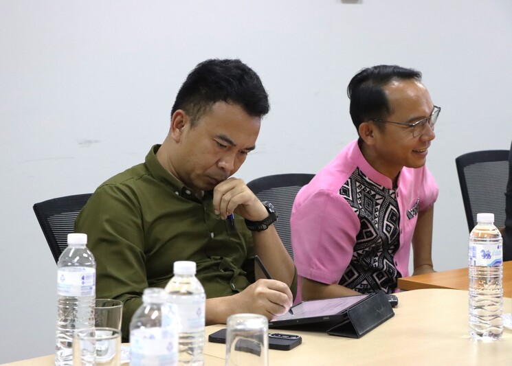 ม.นครพนม จับมือ 2 บริษัทยักษ์ใหญ่ธุรกิจยานยนต์ไฟฟ้าจีน เตรียมผลิตบุคลากรป้อนตลาดอุตสาหกรรม