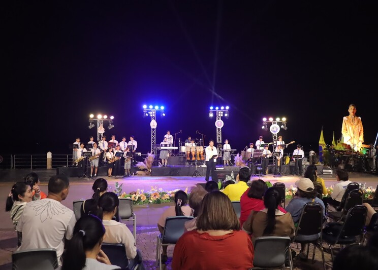 ม.นครพนม จัดแสดงดนตรีเฉลิมพระเกียรติ