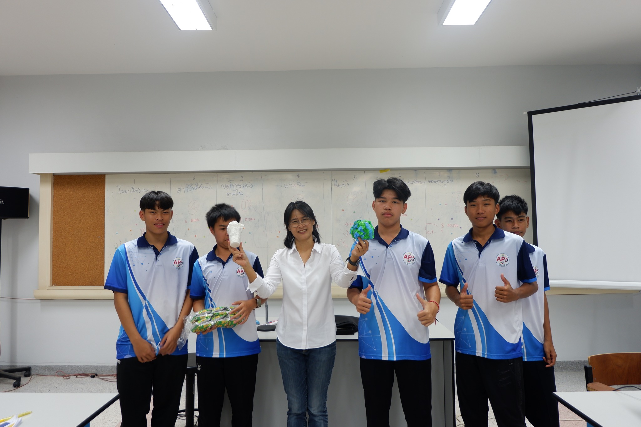 คณะวิทยาศาสตร์จัดกิจกรรมอบรมเชิงปฏิบัติการทางวิทยาศาสตร์นักเรียนโครงการห้องเรียนพิเศษ (Advanced Program : AP) โรงเรียนมหาชนะชัยวิทยาคม