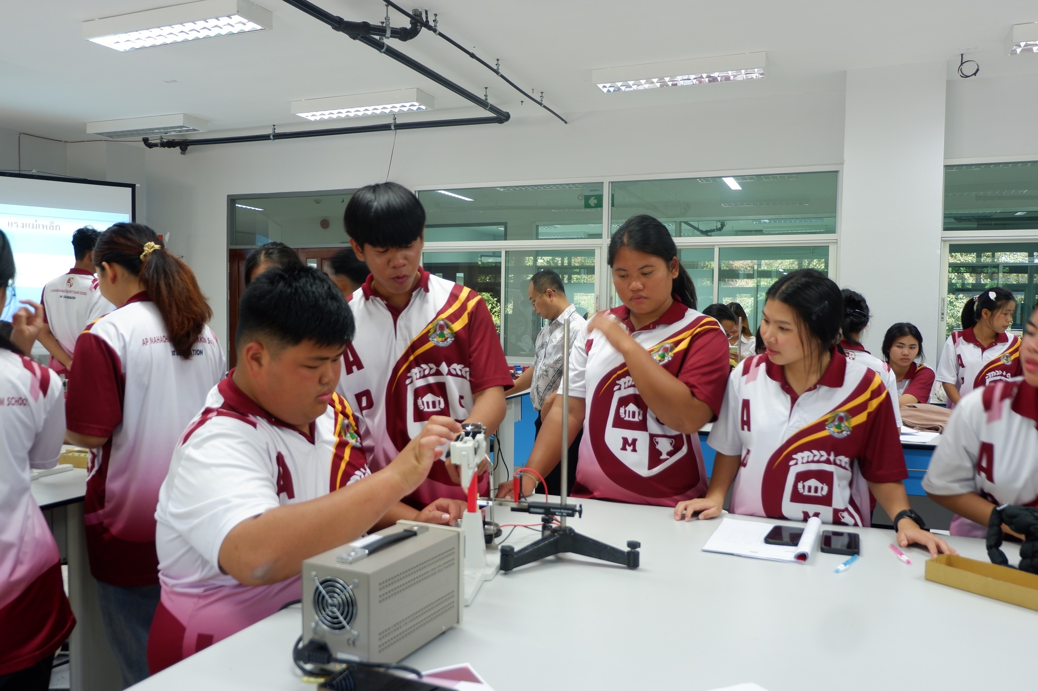 คณะวิทยาศาสตร์จัดกิจกรรมอบรมเชิงปฏิบัติการทางวิทยาศาสตร์นักเรียนโครงการห้องเรียนพิเศษ (Advanced Program : AP) โรงเรียนมหาชนะชัยวิทยาคม