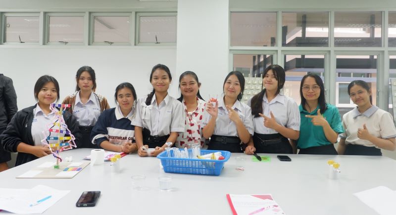 คณะวิทยาศาสตร์ จัดกิจกรรมส่งเสริมและพัฒนาทักษะการปฏิบัติการด้านวิทยาศาสตร์นักเรียนระดับมัธยมศึกษาตอนปลาย ประจำปีการศึกษา 2567 โรงเรียนนาคำราษฎร์รังสรรค์