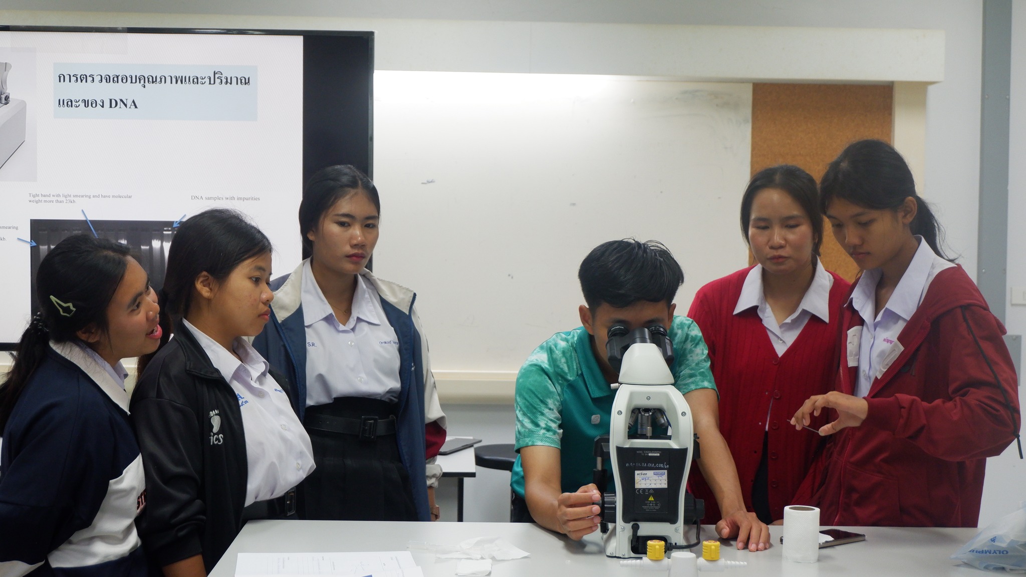 คณะวิทยาศาสตร์ จัดกิจกรรมส่งเสริมและพัฒนาทักษะการปฏิบัติการด้านวิทยาศาสตร์นักเรียนระดับมัธยมศึกษาตอนปลาย ประจำปีการศึกษา 2567 โรงเรียนนาคำราษฎร์รังสรรค์