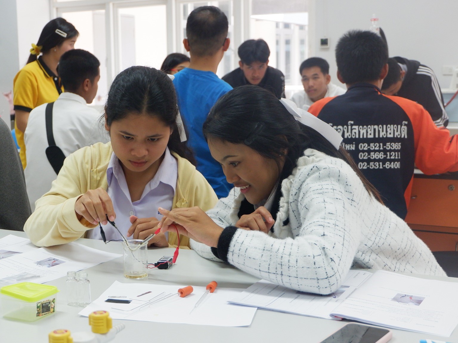 คณะวิทยาศาสตร์ จัดกิจกรรมส่งเสริมและพัฒนาทักษะการปฏิบัติการด้านวิทยาศาสตร์นักเรียนระดับมัธยมศึกษาตอนปลาย ประจำปีการศึกษา 2567 โรงเรียนนาคำราษฎร์รังสรรค์