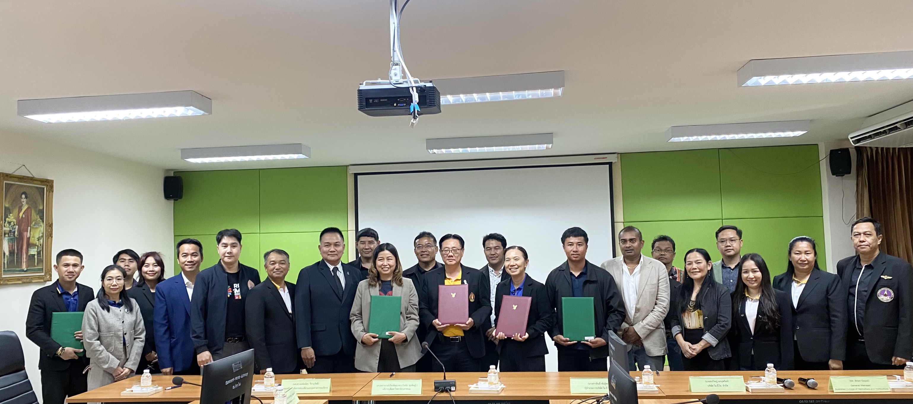 มหาวิทยาลัยนครพนม ลงนามความร่วมมือ บริษัท IEO ส่งเสริมนักศึกษาฝึกประสบการณ์วิชาชีพต่างประเทศ ยกระดับทักษะสู่สากล